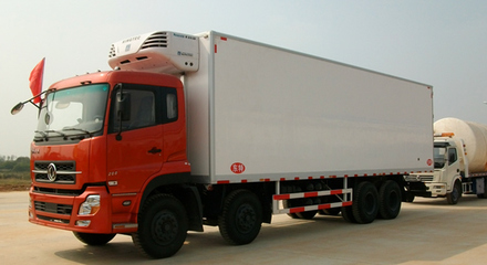 河北張家口廠家專業(yè)銷售垃圾車、灑水車、冷藏車，聯(lián)系電話 13997858099